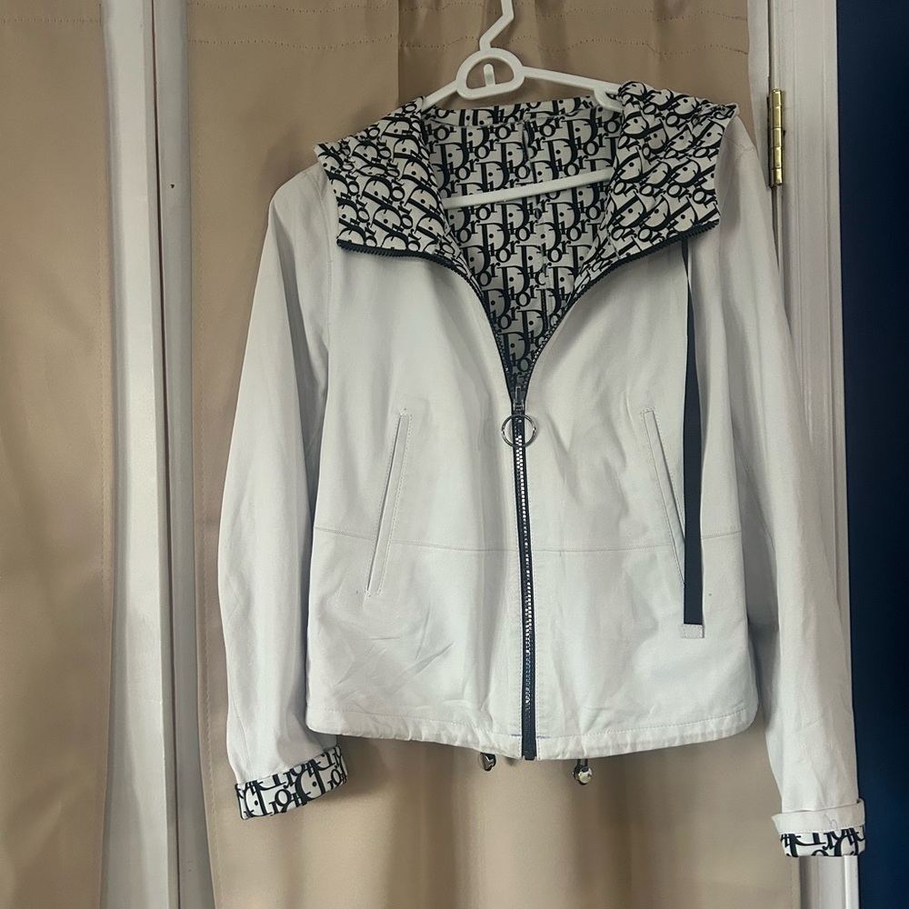 Women's White Hooded Zip Jacket with Patterned Lining